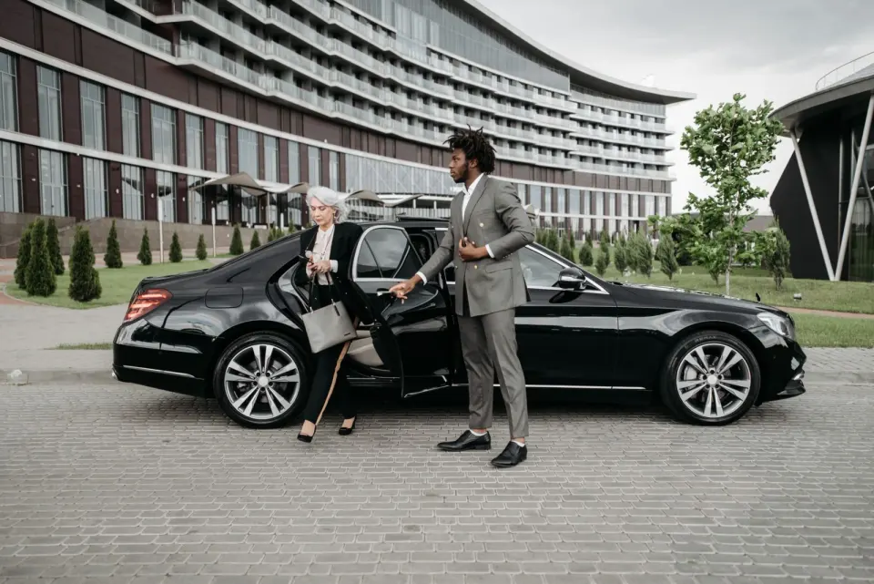 Chauffeur & Transfers arranged by Orvelle Privé