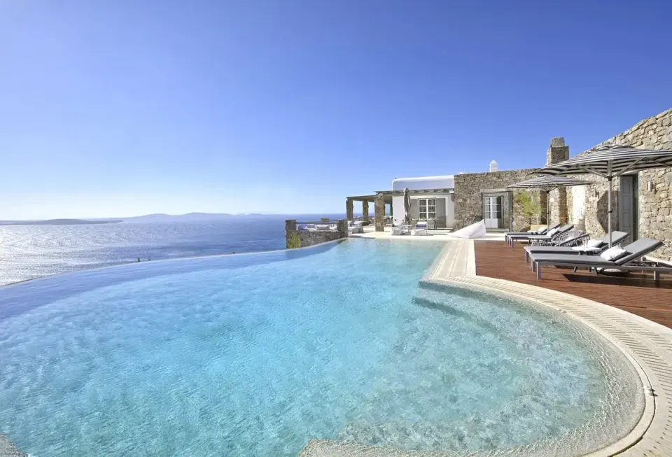 VVIP Diva in Mykonos