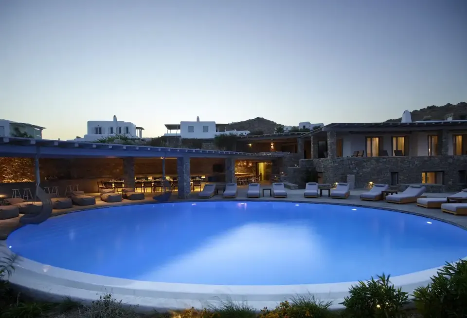 Sierra in Mykonos