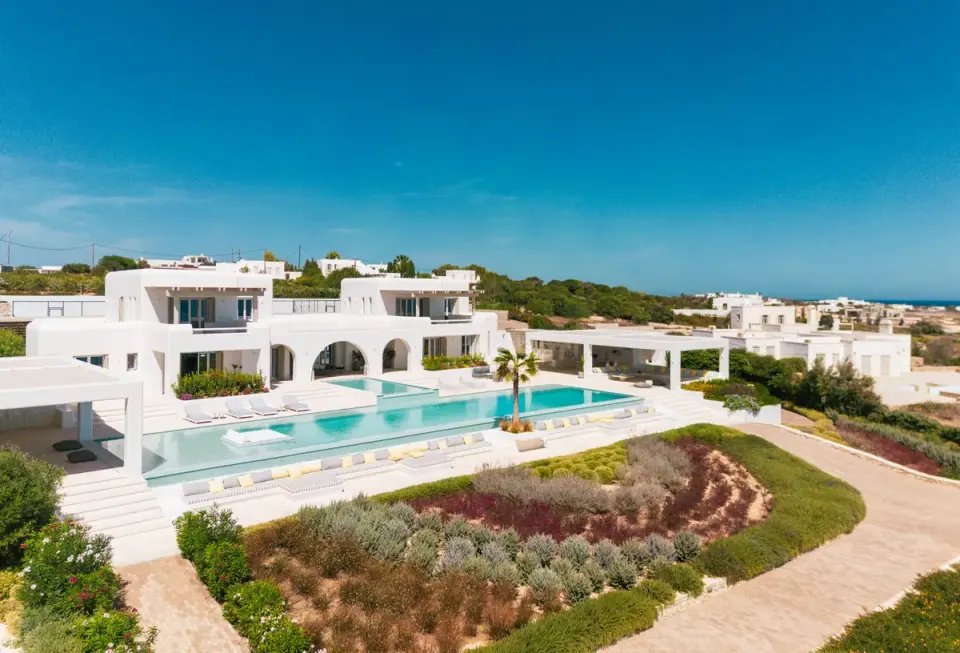 Villa IV & V in Paros