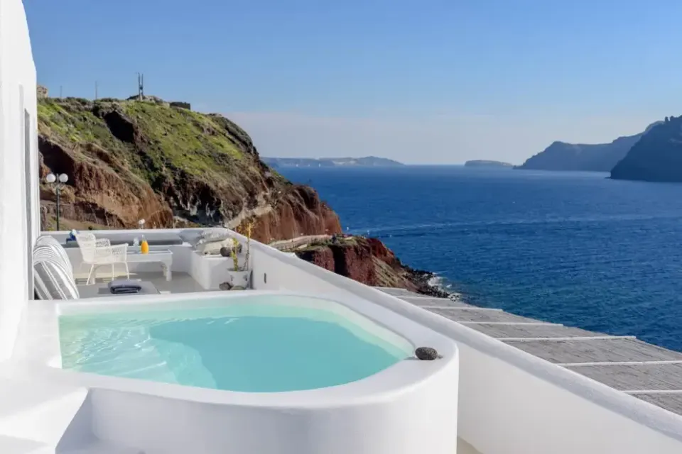 Adele in Santorini