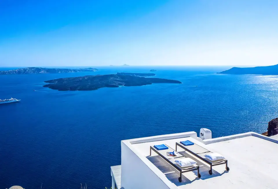 Aria in Santorini