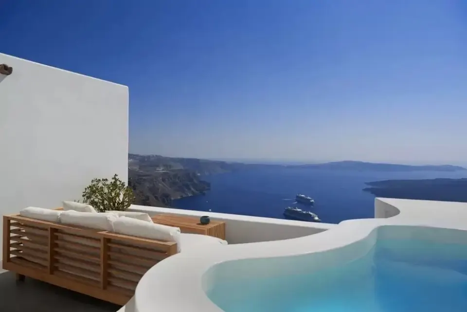 Eco Three in Santorini