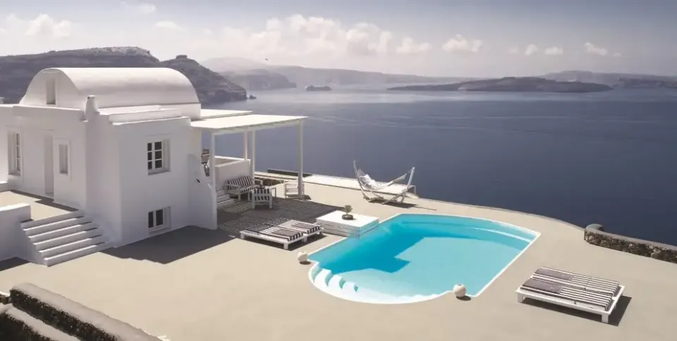 Horizon One in Santorini