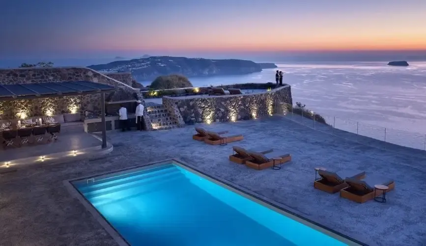 Nafsika in Santorini