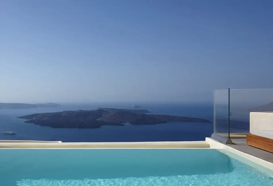 Vanilla White in Santorini
