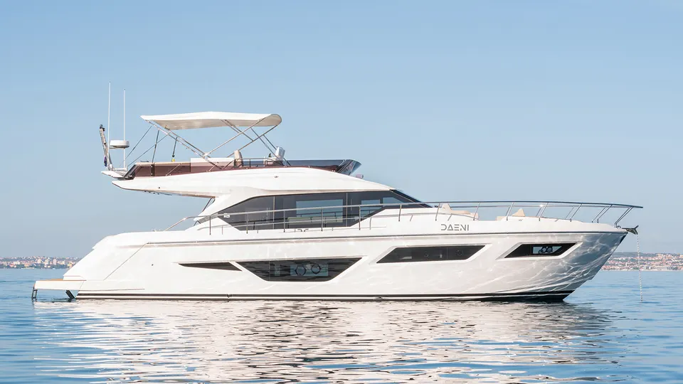 DAENI private yacht charter
