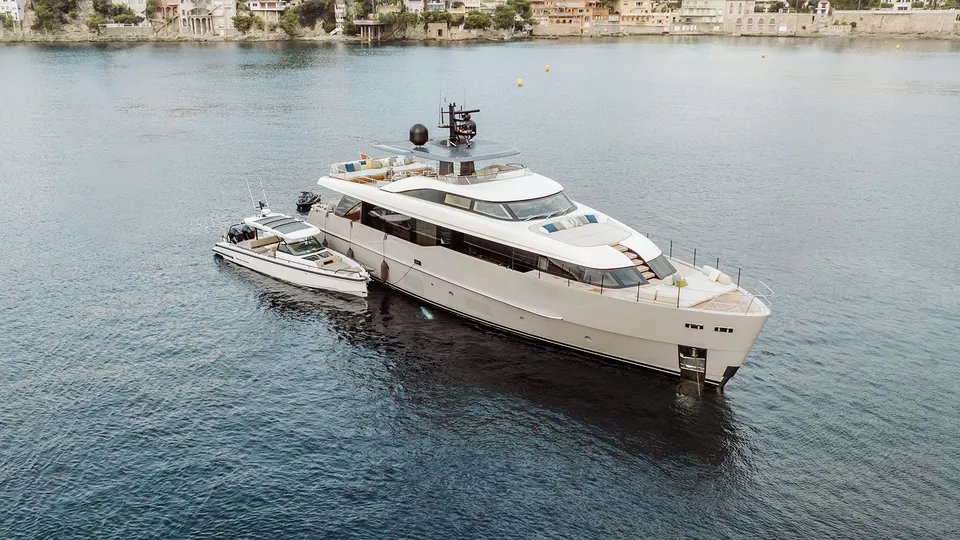 SAL private yacht charter
