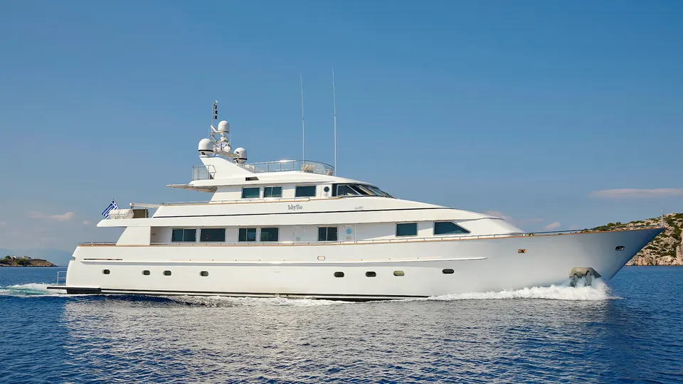 IDYLLE private yacht charter
