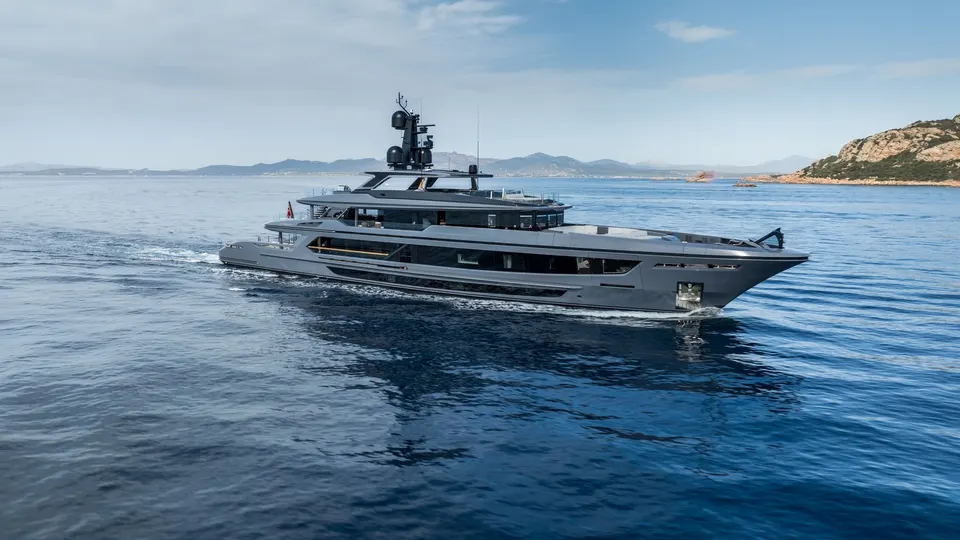 AKULA private yacht charter