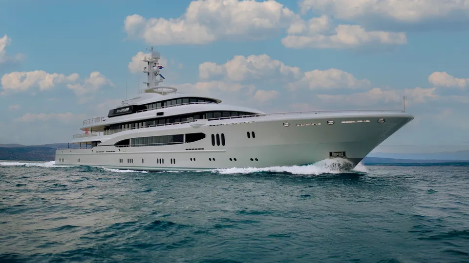 Location du yacht privé ATLAS