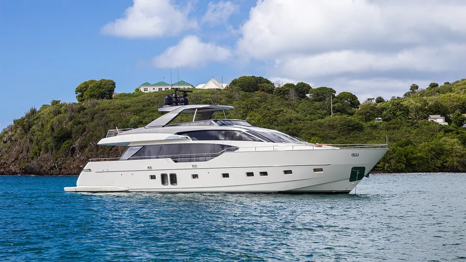 SQUALO private yacht charter