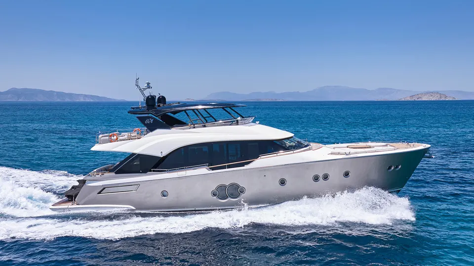 NAYLA private yacht charter
