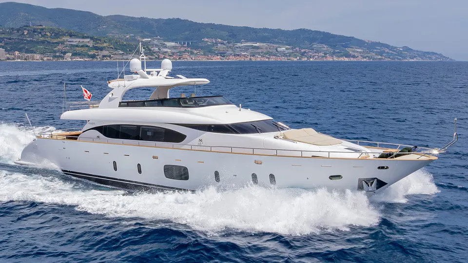 DADDY'S DREAM 888 private yacht charter