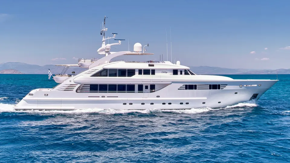 OASIS private yacht charter
