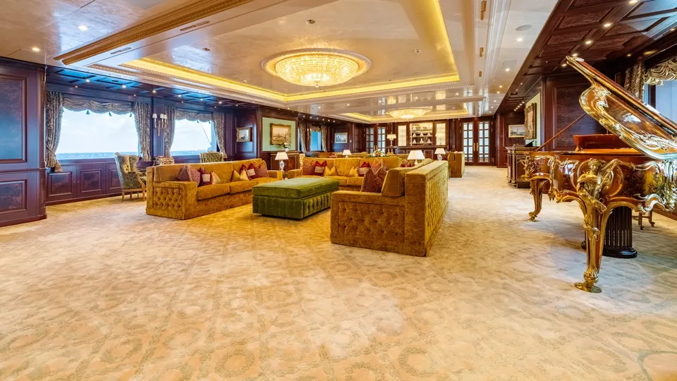 BLACK PEARL gallery image 4