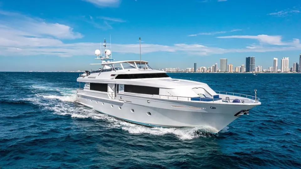 XOXO (118') private yacht charter