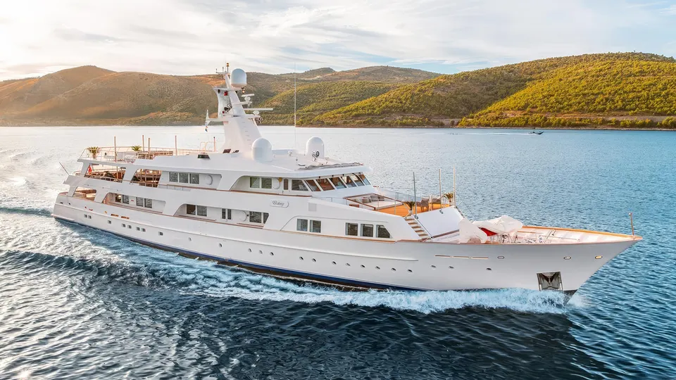 VICTORY private yacht charter