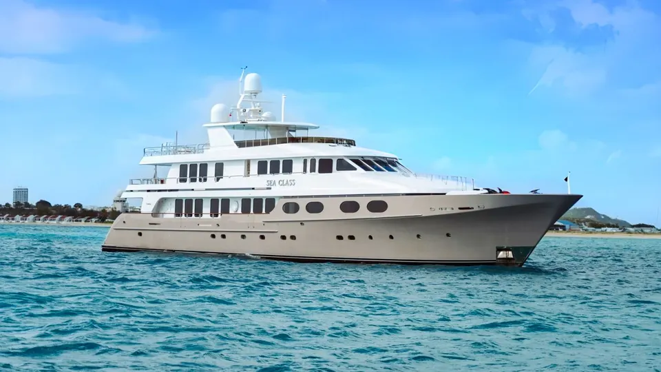 SEA CLASS private yacht charter