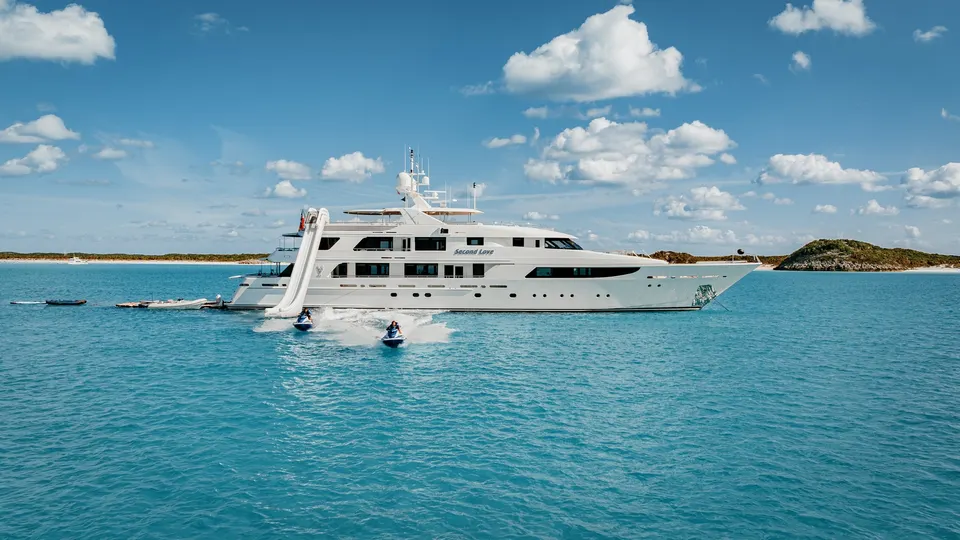 SECOND LOVE private yacht charter