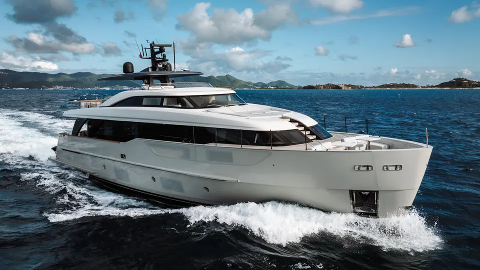 LAILA private yacht charter