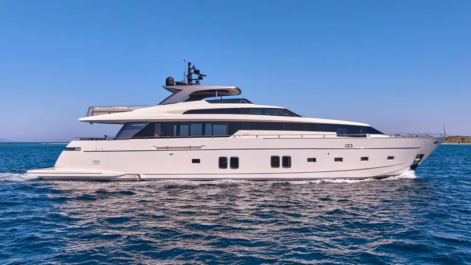 WOMBAT private yacht charter