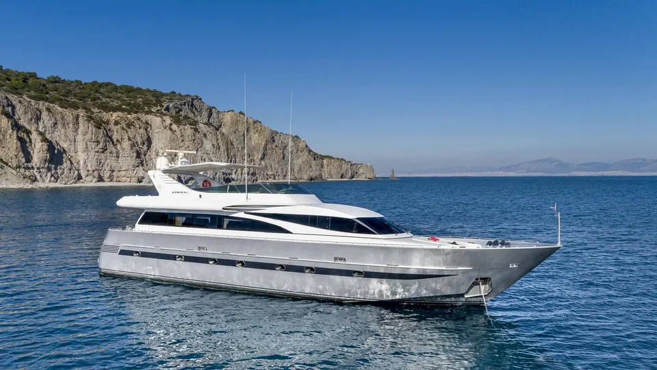 ANDILIS private yacht charter