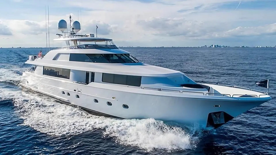 UNWINED private yacht charter